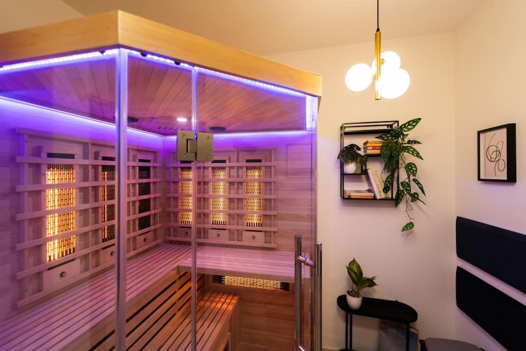 Green Garden Sauna Apartment Brno Bagian luar foto